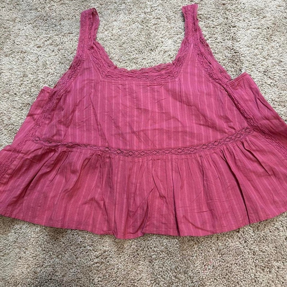 Pink crop top - Picture 2 of 5